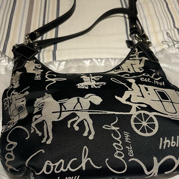 Coach Handbags - Coach Black and Cream Shoulder Bag